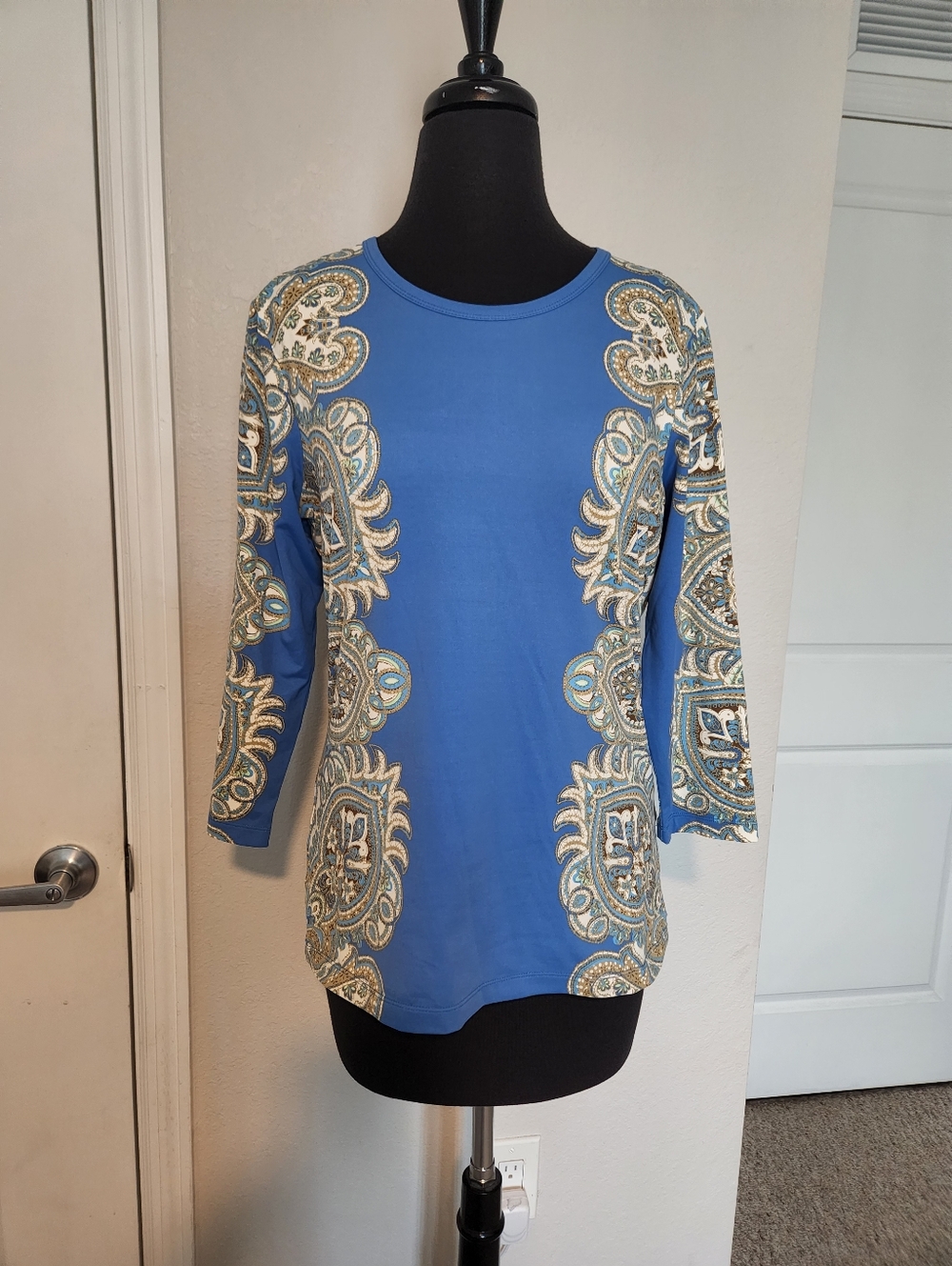 J. McLaughlin Blue Paisley-Panel Long Sleeve Top